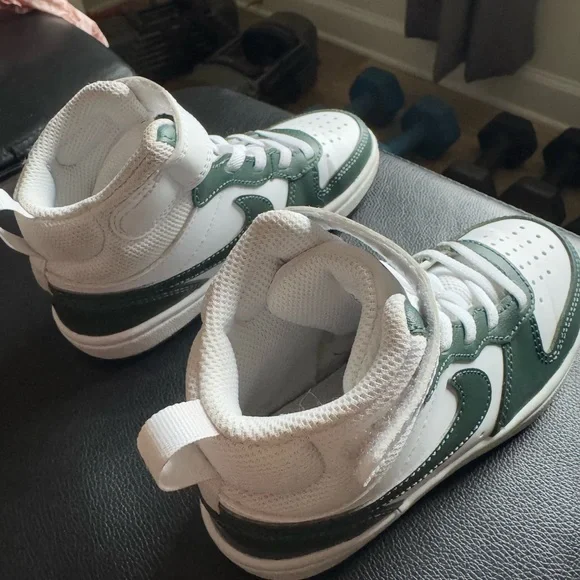 Kids Nike Court Borough Mid 2- Green and White - Picture 5 of 10